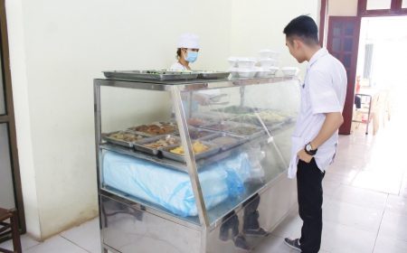 Đảm bảo chế độ dinh dưỡng trong mỗi món ăn và phục vụ ân cần chu đáo